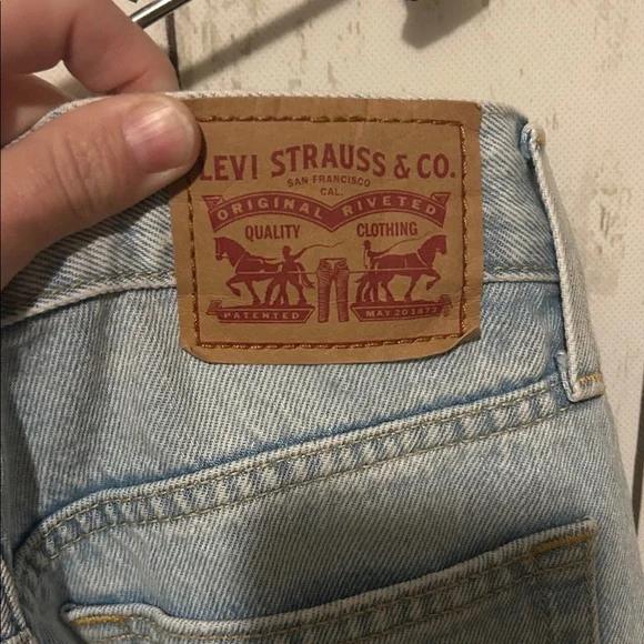 Levi's Light Blue Distressed Straight Leg Jeans - Picture 2 of 4